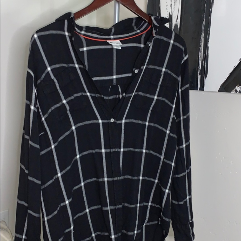 Black and white blouse